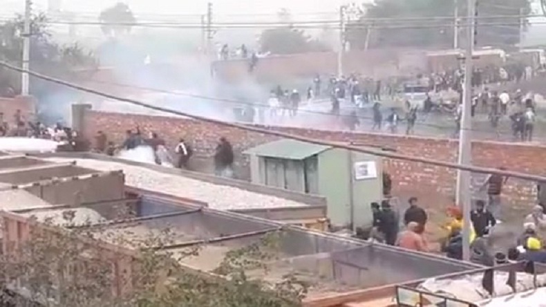 Farmer Protest: हरियाणा के करनाल में किसानों पर लाठीचार्ज, CM मनोहर लाल खट्टर की महापंचायत का कर रहे थे विरोध