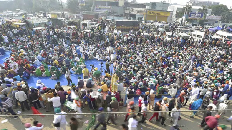 Farmer Protest Updates: किसान आंदोलन की राह नहीं आसान, प्रशासन ने टिकरी बॉर्डर पर गई नुकीली तारें, जानें आंदोलन की 10 बड़ी बातें