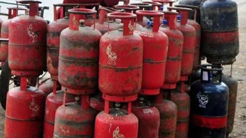 Gas Connection: गैस कनेक्शन को लेकर अच्छी खबर, मिलने जा रही है ये फ्री सुविधा