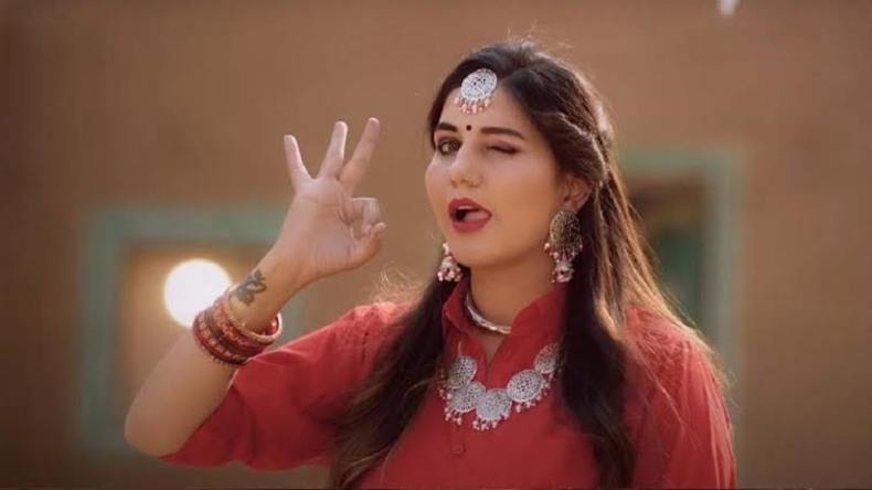 Sapna Chaudhary Viral Dance Video: सपना चौधरी ने ‘गजबन पानी’ गाने पर लगाए ठुमके, वीडियो देख छूटे लोगों के पसीने