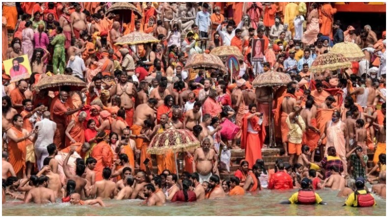 Haridwar Kumbh Mela 2021 : कुंभ में शामिल हुए निर्वाणी अखाड़ा के महामंडलेश्वर कपिल देव का कोरोना से निधन