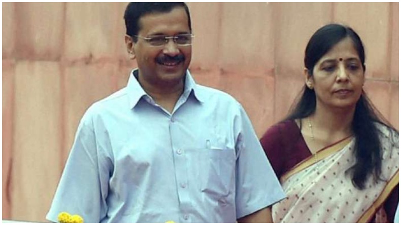 Arvind Kejriwal Wife Sunita Covid Positive : केजरीवाल की पत्नी कोरोना संक्रमित, सीएम ने खुद को किया सेल्फ आइसोलेट