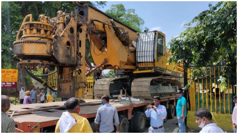 Ayodhya Entrance Gate Demolished: सपा कार्यकाल में 70 लाख में बने अयोध्या का प्रवेश द्वार तोड़ा गया, बढ़ने वाले श्रद्धालुओं का दिया हवाला