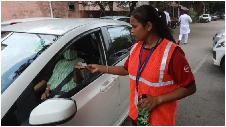 National level Boxing Medalist: नेशनल लेवल में बॉक्ससिंग लेवल में मेडल, स्टेट लेवल पर कई मेडल, चंडीगढ़ की रितु अब काट रही पार्किंग की पर्ची