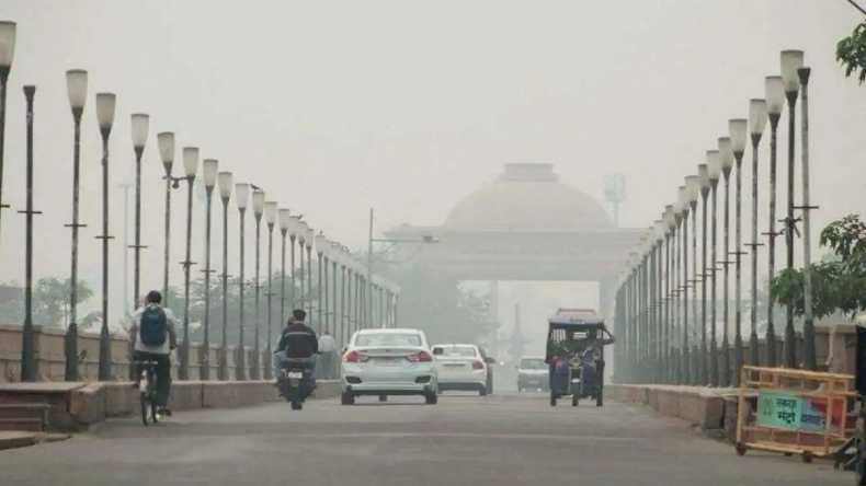 Delhi Air Pollution:  केजरीवाल सरकार ने ट्रकों के प्रवेश पर रोक और कर्मचारियों के लिए वर्क फ्रॉम होम को 26 नवंबर तक बढ़ाया