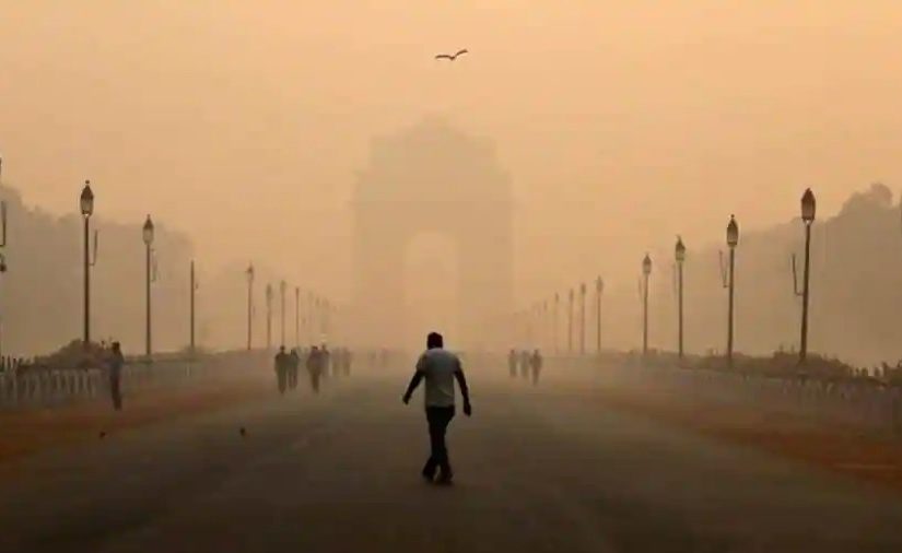 Delhi Pollution: दिल्ली की हवा आज भी दमघोंटू, AQI 500 के पार