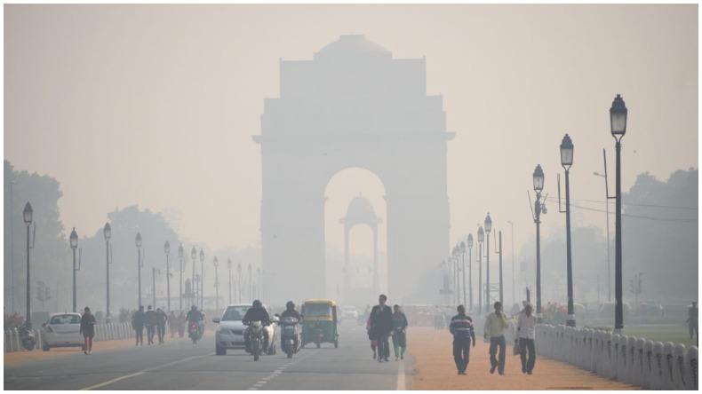 Delhi Pollution and weathers updates: स्मॉग से ढका दिल्ली एनसीआर, AQI 355 पार, IMD ने जारी किया कड़ाके की ठंड पड़ने का अलर्ट