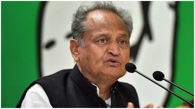 Rajasthan CM Ashok Gehlot: गहलोत के इस सवाल से उनके ही सरकार पर उठे प्रश्न