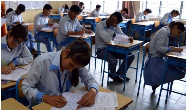 Karnataka Board Exam 2022: कर्नाटक बोर्ड द्वारा 10वीं की परीक्षा की डेटशीट जारी, यहां देखें कब से होगी शुरू