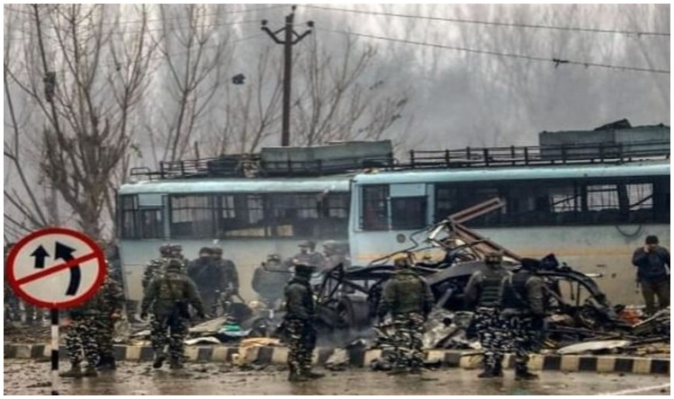 Pulwama Attack: वो काला दिन जब पूरा देश रो पड़ा था, आतंकियों ने CRPF के 40 जवानों को बनाया था निशाना