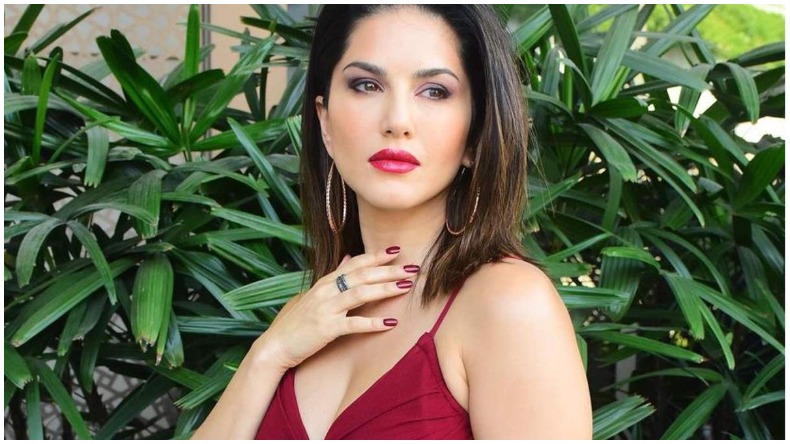 Sunny Leone Fraud : सनी लियोनी हुई ठगी का शिकार, पैन कार्ड का हुआ गलत इस्तेमाल