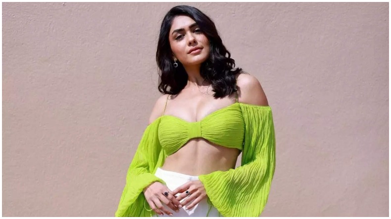 Mrunal Thakur Trolled : मृणाल ठाकुर हुई ट्रोल, वजन को लेकर सोशल मीडिया पर हुए भद्दे कमेंट्स