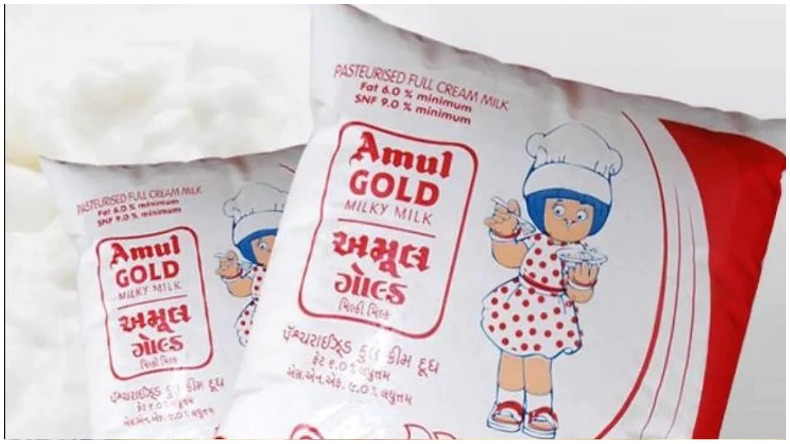 Amul milk price hike: अमूल दूध का कल से बढ़ जाएगा दाम, एक लीटर दूध के लिए देने होंगे इतने पैसे