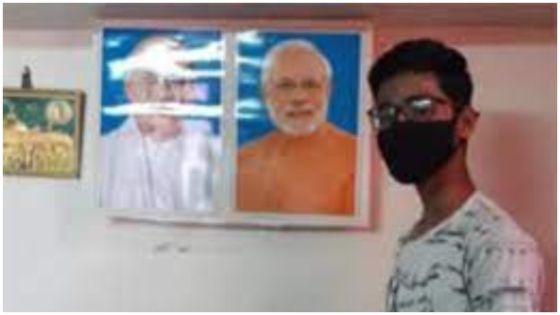 PM Photo in Muslim guy Home : मुस्लिम शख्स को पीएम मोदी की तस्वीर लगाना पड़ा महंगा, मिली जान से मारने की धमकी