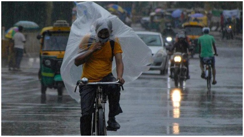 Weather Update : अगले तीन दिनों तक इन राज्यों में होगी भारी बारिश और यहां चलेगी लू