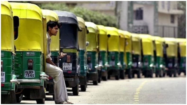 CNG-PNG की कीमतों में उछाल, किराया बढ़ाने की मांग को लेकर टैक्सी चालक की हड़ताल