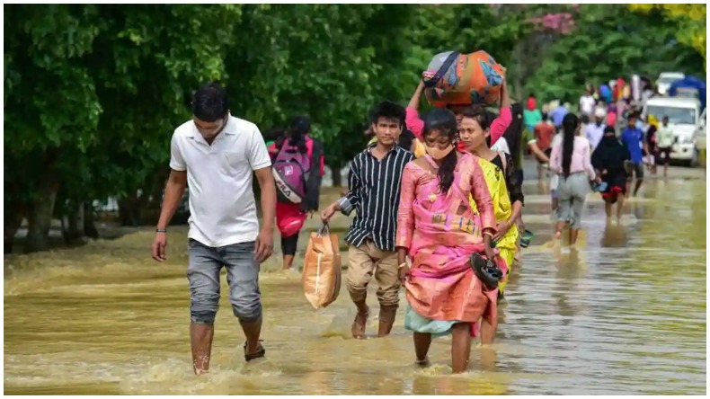 असम में बाढ़ से कोहराम, 8.39 लाख से ज्यादा लोग प्रभावित, अब तक 14 की मौत