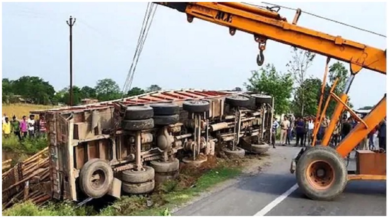 सड़क हादसा: बिहार के पूर्णिया में ट्रक पलटने से राजस्थान के 8 मजदूरों की मौत