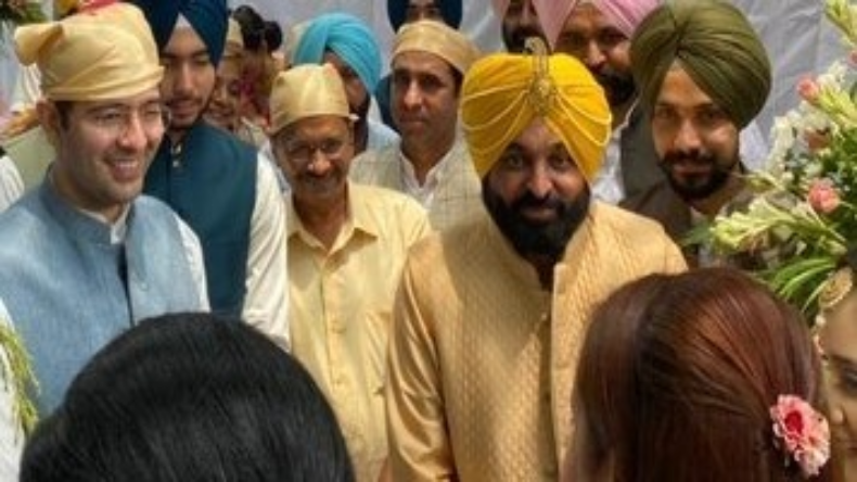 Bhagwant Mann Marriage: सीएम केजरीवाल बोले- मेरे छोटे भाई को दुनिया की सारी खुशियां मिले