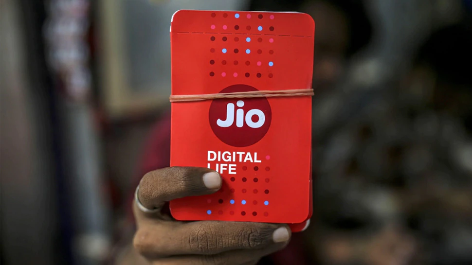 Reliance Jio ने Airtel-Vi-BSNL को फिर से पछाड़ा, एक महीने में जोड़े इतने लाख ग्राहक