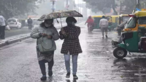 UP Weather Update: राजधानी में तेज हवाओं के साथ बारिश, पूरे राज्य में अगले 4 दिन एक्टिव रहेगा मानसून