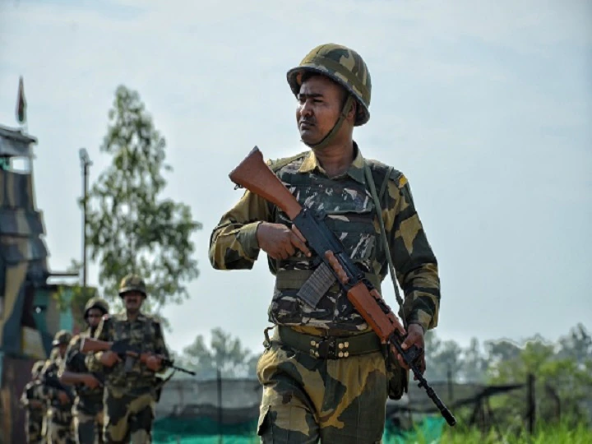 कारगिल विजय दिवस: वीर सपूतों को किया जा रहा याद, द्रास में दी जा रही श्रद्धांजलि, वॉर मेमोरियल पहुचेंगे राजनाथ