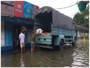 Assam Flood: डिब्रूगढ़ में में भारी बारिश, CRPF कैंप जलमग्न, बाहर निकाले गए जवान