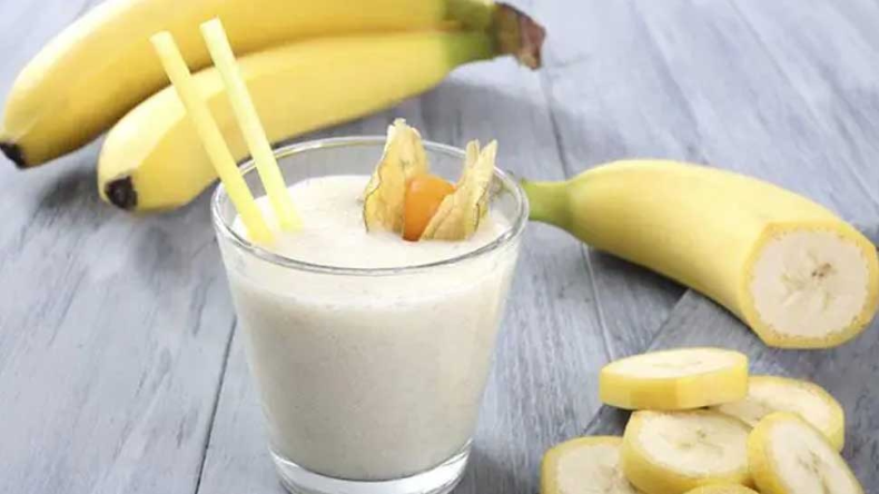 Banana Shake : क्या आप बनाना शेक पीने के हैं शौकीन, तो जानें इससे होने वाले नुकसान