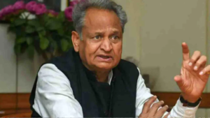 Ashok Gehlot के हाथ आएगी अध्यक्ष पद की कमान? राहुल को मनाने के सवाल पर ये क्या कह दिया..