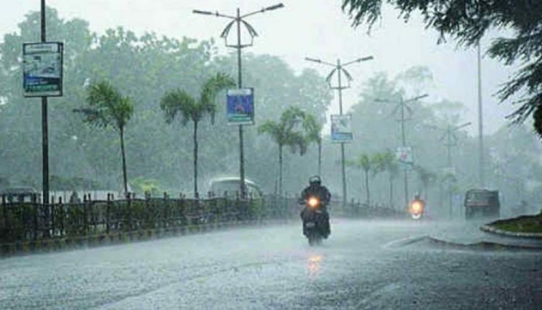 IMD Weather Update: यूपी में अगले तीन दिनों तक जमकर बरसेंगे बादल, इस जिले के स्कूल-कॉलेज बंद