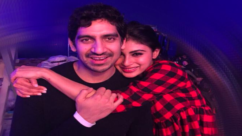 ‘मोहित रैना’ से लेकर ‘अयान मुख़र्जी’ तक, इन कलाकारों के साथ जुड़ा Mouni Roy का नाम