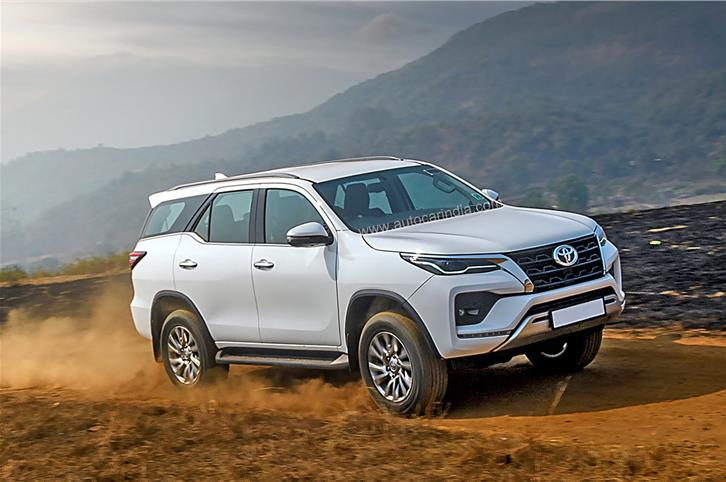 Toyota Fortuner फिर हुई महंगी, ये रही नई कीमतें