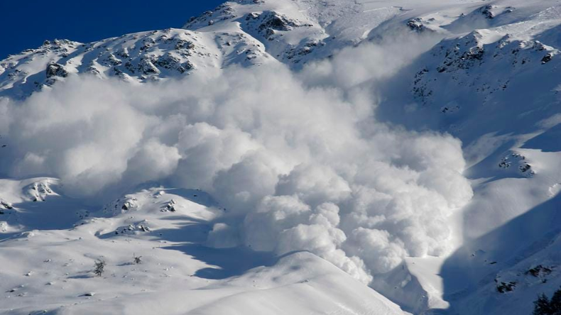 Uttakashi avalanche: 10 ट्रैकर्स के शव बरामद, 18 लोग अब भी लापता