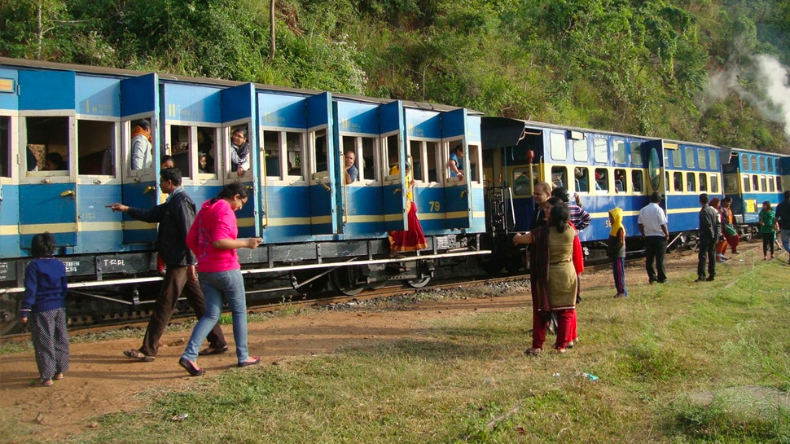 IRCTC : साइकिल से भी कम रफ़्तार में चलती है भारत की ये ट्रेन! जानिए कारण