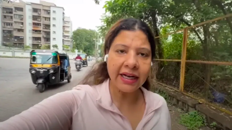 Bhojpuri : Sambhavna Seth का किसने किया पीछा? घबराई दिखीं अभिनेत्री