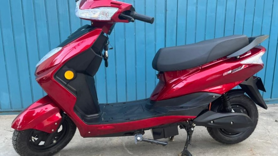 सबसे सस्ते में लॉन्च हुए ये दो Electric Scooter! जानिए कीमत और रेंज