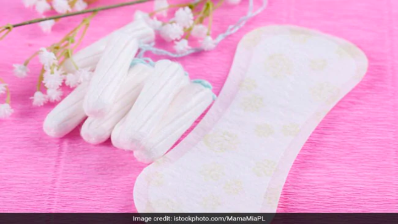 Sanitary Pads Causing cancer : भारत में बिकने वाले सैनिटरी पैड्स दे रहे हैं फ्री का कैंसर