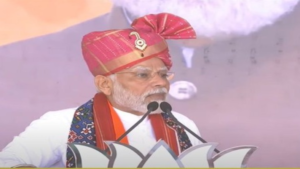 गुजरात: PM मोदी का खड़गे पर पलटवार, कहा-‘कांग्रेस में मुझे गाली देने की होड़ मची है’