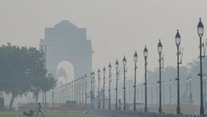 Weather Update: पहाड़ी इलाकों में बर्फबारी के चलते दिल्ली-NCR में ठंड की वापसी, शीतलहर से ठिठुरेगा उत्तर भारत