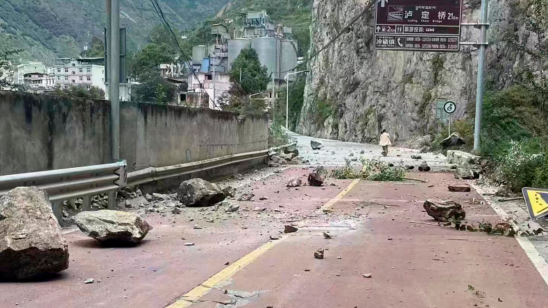 Earthquake : चीन और किर्गिस्तान में आए भूकंप के झटको से थरथराई धरती, अभी तक कोई नुकसान नहीं