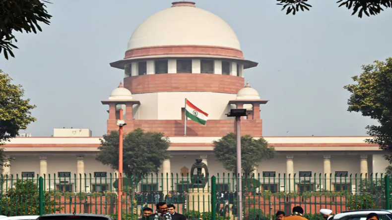 अविवाहित महिलाओं को भी सरोगेसी का अधिकार देने की मांग, SC ने नोटिस भेज केंद्र से मांगा जवाब