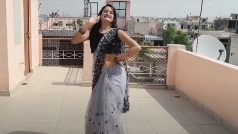 Dance Viral Video: महिला ने हरियाणा गाने पर किया जबरदस्त डांस, सोशल मीडिया पर हुआ वायरल