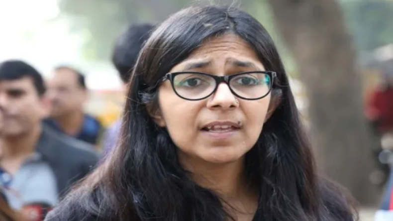 DCW अध्यक्ष स्वाति मालीवाल से 'छेड़छाड़' का वीडियो आया सामने, बीजेपी बोली- 'सब ड्रामा था'