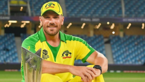 Aaron Finch: एरोन फिंच अब नहीं खेलेंगे कोई भी अंतरराष्ट्रीय मैच, जानिए कैसा रहा उनका क्रिकेट करियर