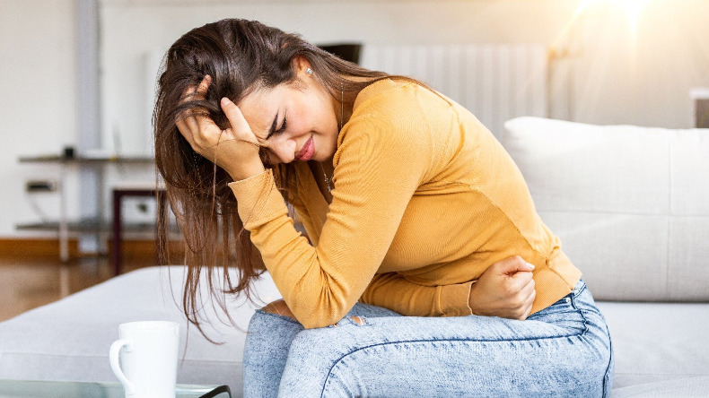 Menstrual Period Pain: पीरियड में हो रहा असहनीय दर्द तो अनदेखा न करें, हो सकती है बड़ी बीमारी !