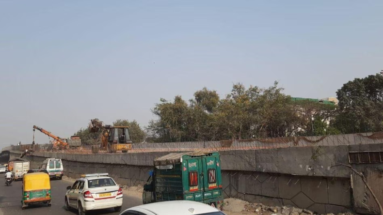 ASHRAM FLYOVER :  दिल्लीवासियों को जाम से मिलेगी मुक्ति, इस दिन से खुलेगा फ्लाइओवर