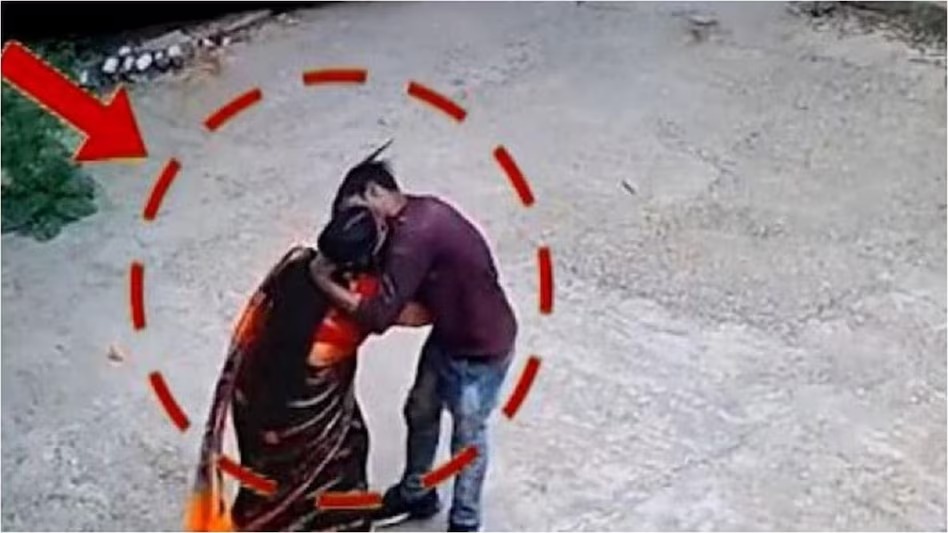 पुलिस के शिकंजे में फँसा ‘सीरियल किसर’, औरतों को देखकर करता था Lip Lock