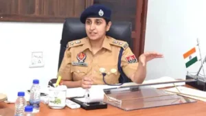 कौन हैं SSP कंवरदीप कौर, चंडीगढ़ से जुड़ा है पूरा विवाद