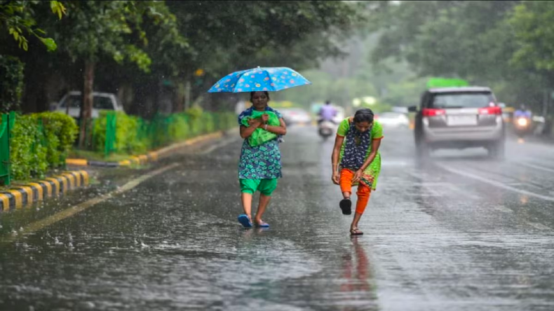 उत्तर भारत के इन राज्यों में होगी बरसात, आज कैसा होगा दिल्ली का मौसम, जानिए लेटेस्ट मौसम अपडेट