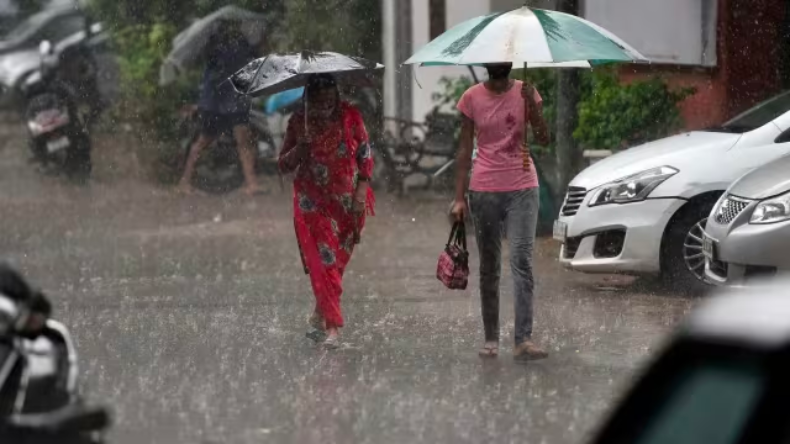 Weather Update: दिल्ली-एनसीआर में बदलेगा मौसम का हाल, बिहार, झारखंड समेत इन राज्यों में बरसात की संभावना